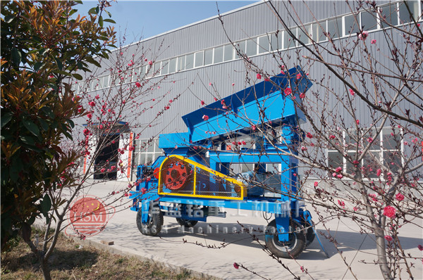 移動對輥制砂一體機發往新疆
